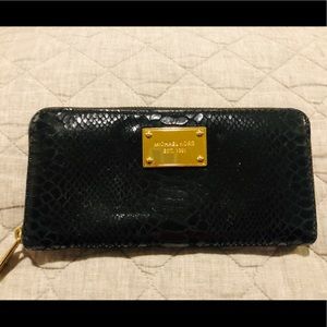 Michael Kors Black Zip Wallet - Snakeskin